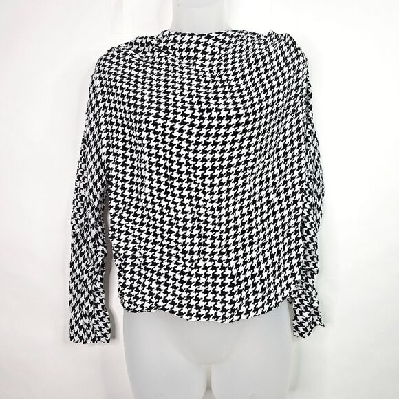 4/$35 ZARA Black and White Houndstooth Top - Picture 1 of 6